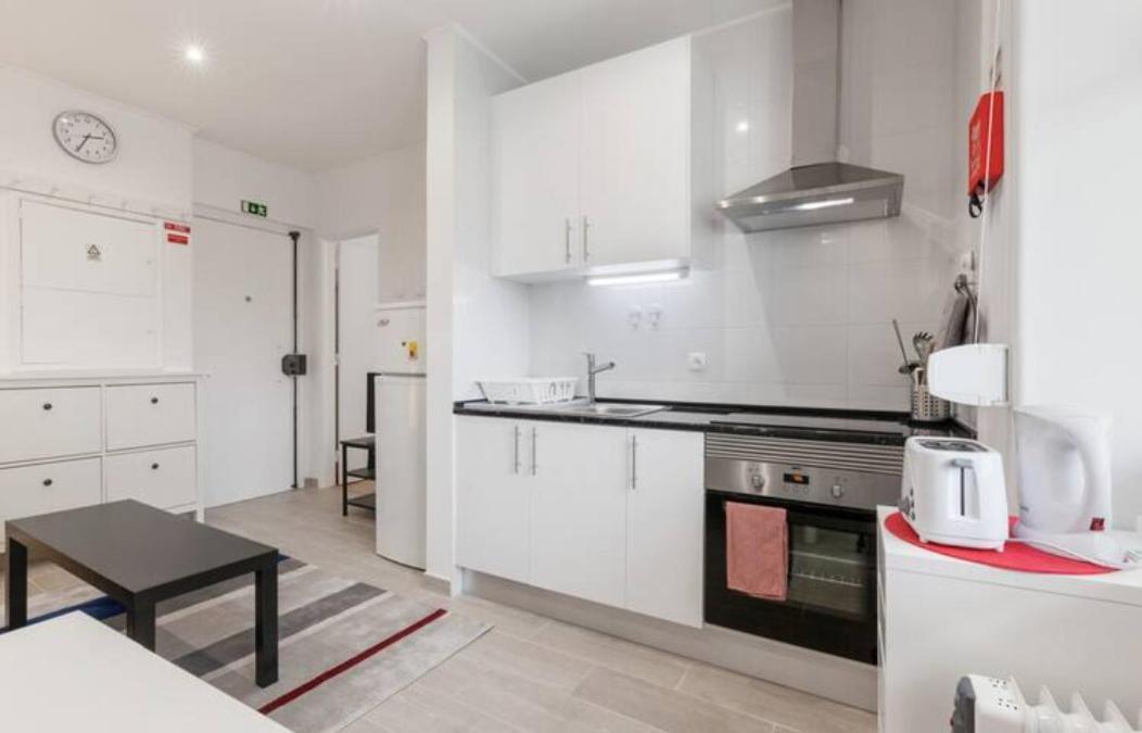 Beautiful 1 Bedroom Near Benfica Apartamento Lisboa